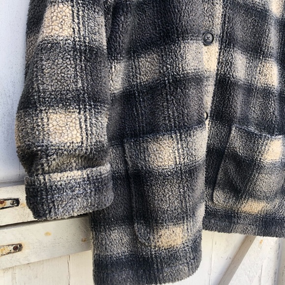 SOLD-Vintage Eddie Bauer Teddy oversized Shacket - Picture 4 of 9